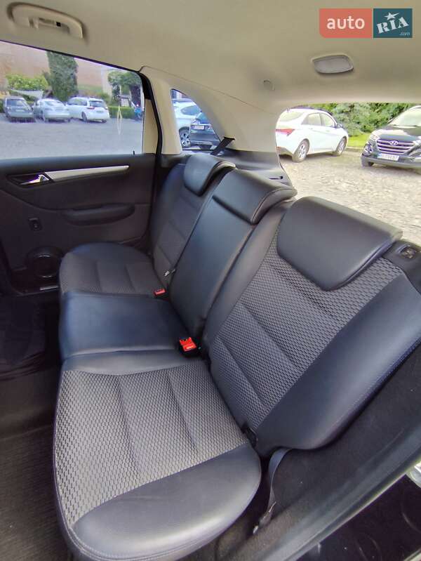 Хэтчбек Mercedes-Benz B-Class 2008 в Луцке фото 14 Хэтчбек Mercedes-Benz B-Class 2008 в Луцке