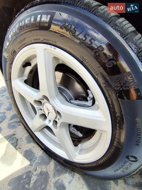 Хэтчбек Mercedes-Benz B-Class 2008 в Луцке фото 6 Хэтчбек Mercedes-Benz B-Class 2008 в Луцке