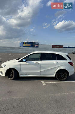 Хэтчбек Mercedes-Benz B-Class 2015 в 