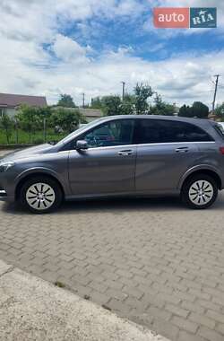 Хэтчбек Mercedes-Benz B-Class 2015 в 