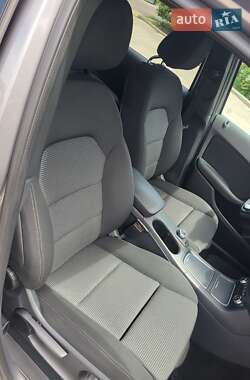 Хэтчбек Mercedes-Benz B-Class 2015 в 