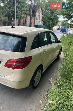 Хэтчбек Mercedes-Benz B-Class 2013 в Черновцах