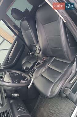 Хэтчбек Mercedes-Benz B-Class 2009 в 