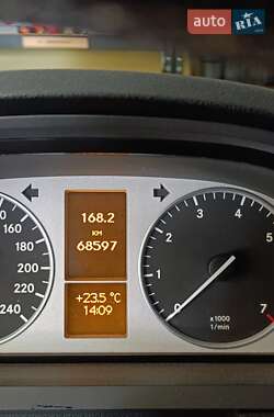 Хетчбек Mercedes-Benz B-Class 2010 в 