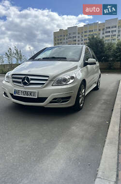 Хэтчбек Mercedes-Benz B-Class 2010 в Киеве