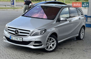 Хэтчбек Mercedes-Benz B-Class 2016 в 