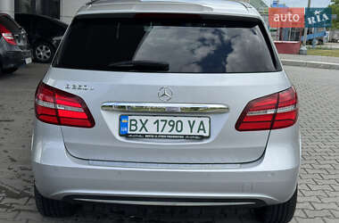 Хэтчбек Mercedes-Benz B-Class 2016 в 