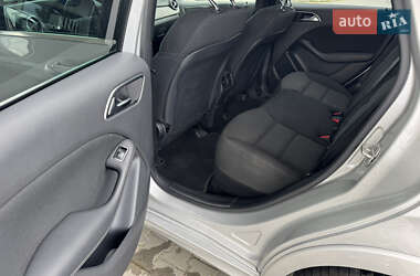 Хэтчбек Mercedes-Benz B-Class 2016 в 