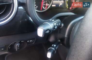 Хэтчбек Mercedes-Benz B-Class 2015 в 