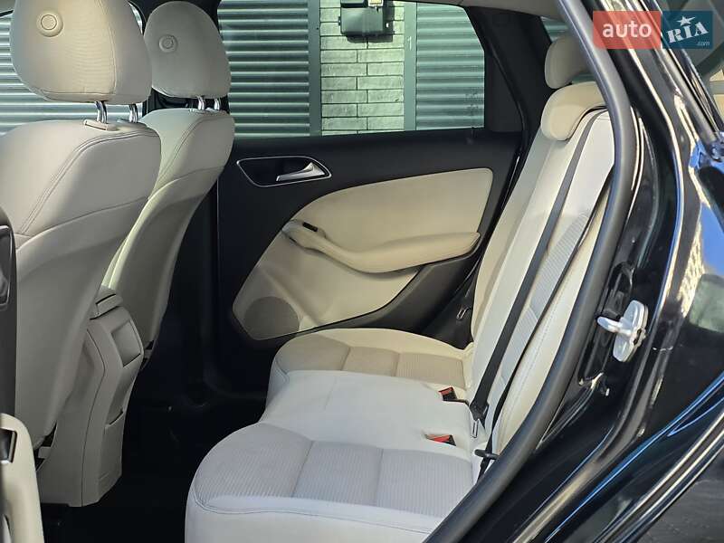 Хэтчбек Mercedes-Benz B-Class 2016 в Хмельницком