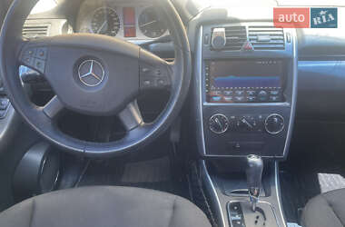 Хетчбек Mercedes-Benz B-Class 2009 в 