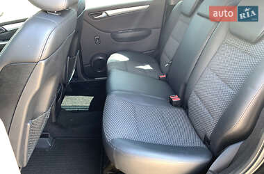 Хэтчбек Mercedes-Benz B-Class 2010 в 