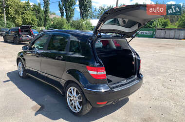 Хэтчбек Mercedes-Benz B-Class 2010 в 