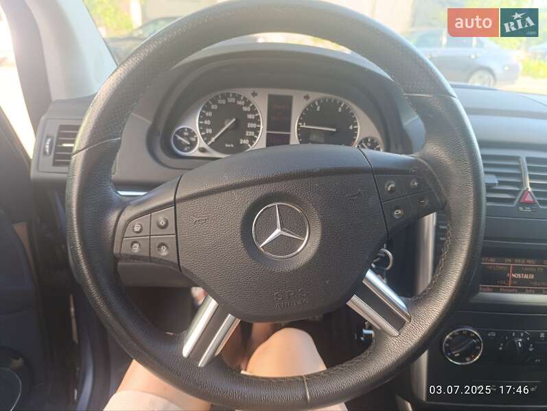 Хэтчбек Mercedes-Benz B-Class 2011 в Киеве