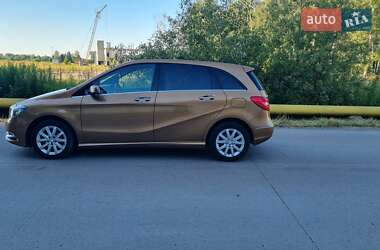 Хэтчбек Mercedes-Benz B-Class 2012 в 