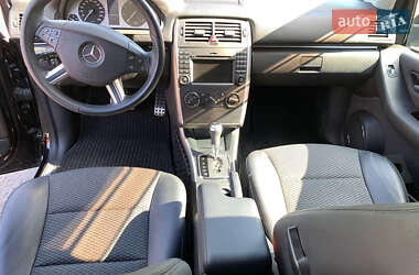 Хэтчбек Mercedes-Benz B-Class 2011 в 