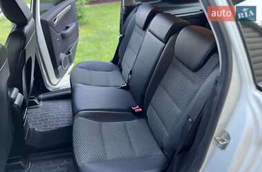 Хэтчбек Mercedes-Benz B-Class 2008 в 