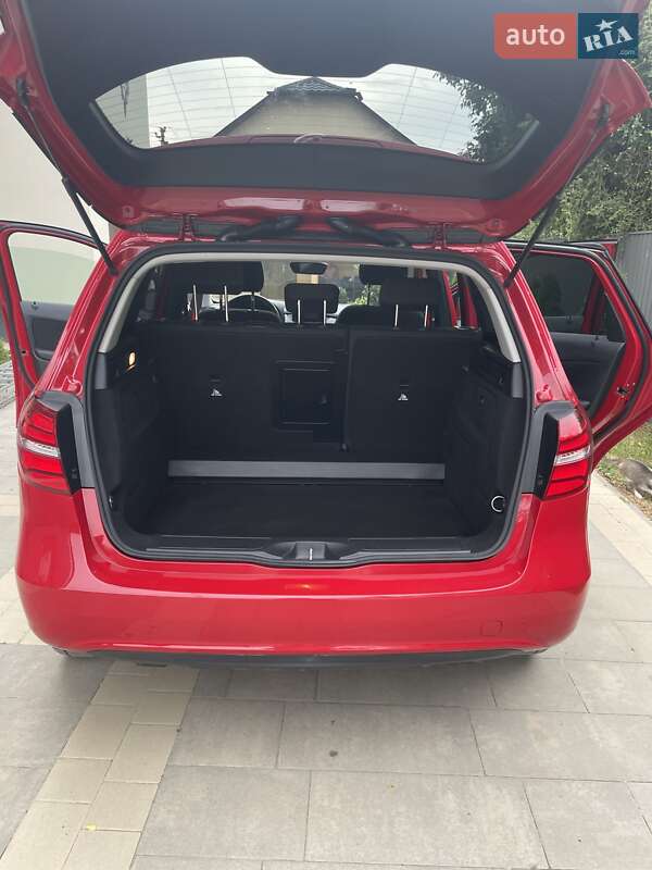 Хэтчбек Mercedes-Benz B-Class 2017 в Ужгороде фото 6 Хэтчбек Mercedes-Benz B-Class 2017 в Ужгороде