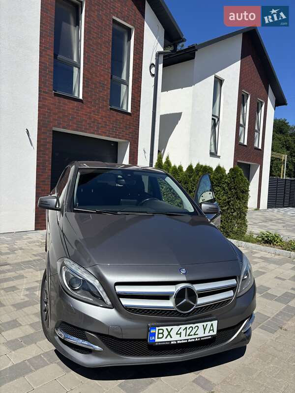 Хетчбек Mercedes-Benz B-Class 2016 в Хмельницькому