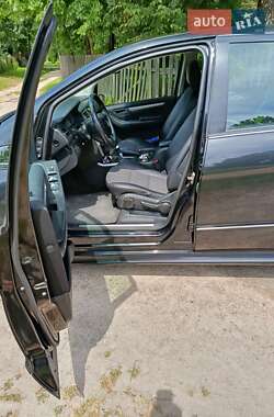 Хэтчбек Mercedes-Benz B-Class 2007 в 