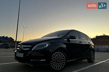 Хетчбек Mercedes-Benz B-Class 2015 в Тернополі