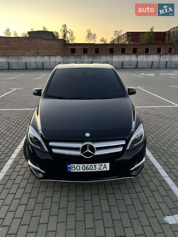 Хетчбек Mercedes-Benz B-Class 2015 в Тернополі