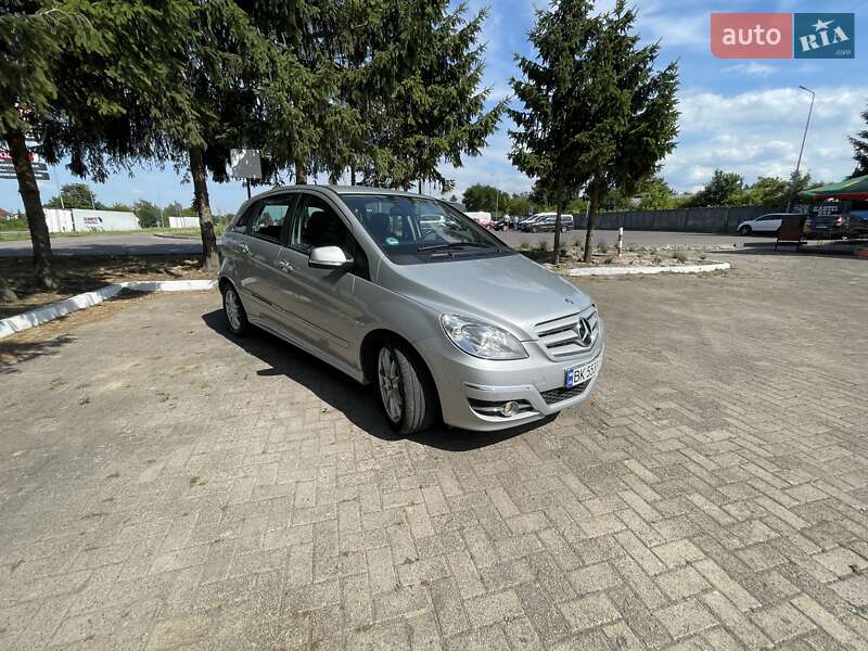 Хэтчбек Mercedes-Benz B-Class 2010 в Ровно фото 11 Хэтчбек Mercedes-Benz B-Class 2010 в Ровно