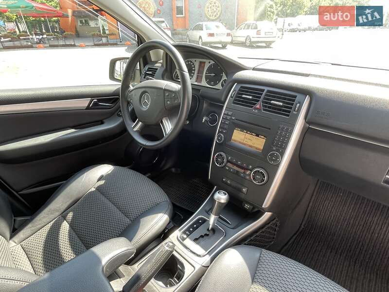 Хэтчбек Mercedes-Benz B-Class 2010 в Ровно фото 15 Хэтчбек Mercedes-Benz B-Class 2010 в Ровно