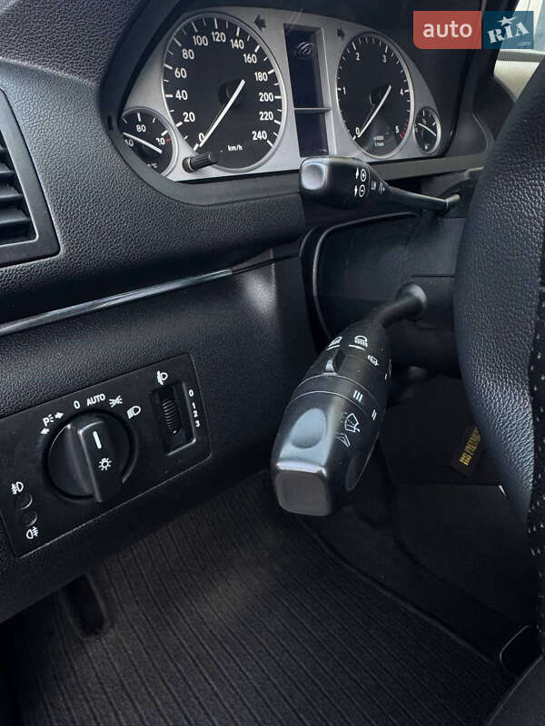 Хетчбек Mercedes-Benz B-Class 2011 в Рівному