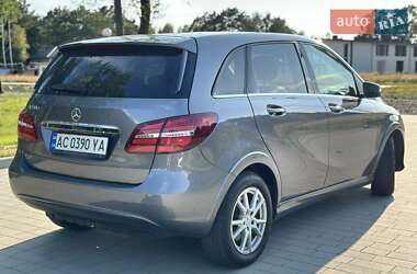Хэтчбек Mercedes-Benz B-Class 2017 в 
