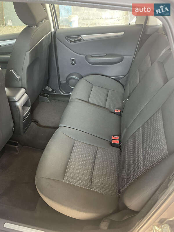 Хэтчбек Mercedes-Benz B-Class 2010 в Костополе