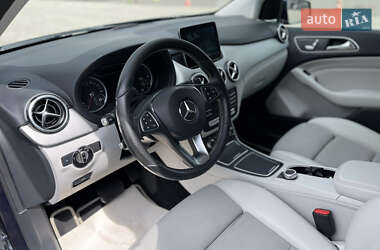 Хэтчбек Mercedes-Benz B-Class 2017 в 