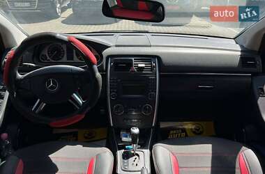 Хэтчбек Mercedes-Benz B-Class 2011 в 