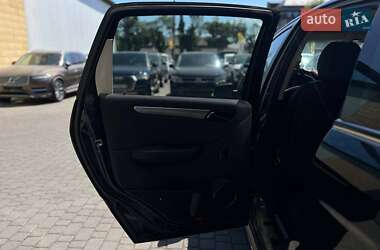 Хэтчбек Mercedes-Benz B-Class 2011 в 