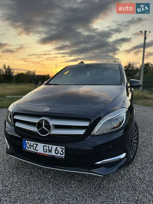 Хэтчбек Mercedes-Benz B-Class 2017 в Миргороде
