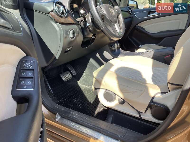 Хэтчбек Mercedes-Benz B-Class 2013 в Макарове