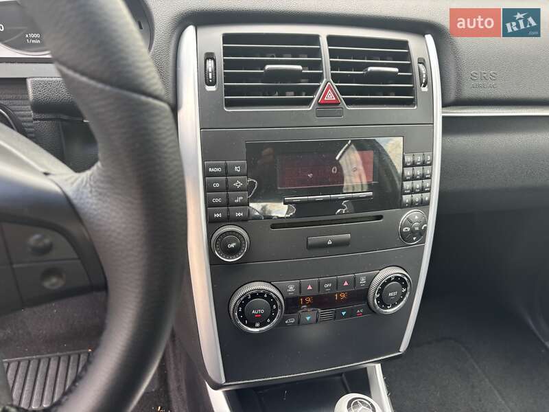 Хэтчбек Mercedes-Benz B-Class 2007 в Нововолынске