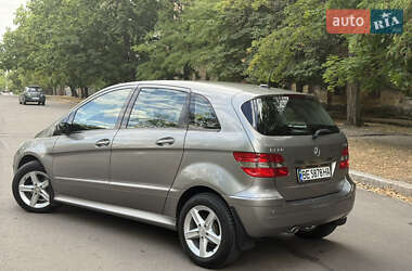 Хэтчбек Mercedes-Benz B-Class 2007 в 