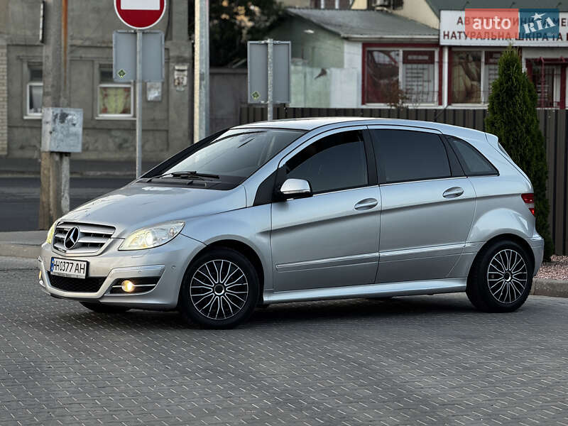 Mercedes-Benz B-Class 2010