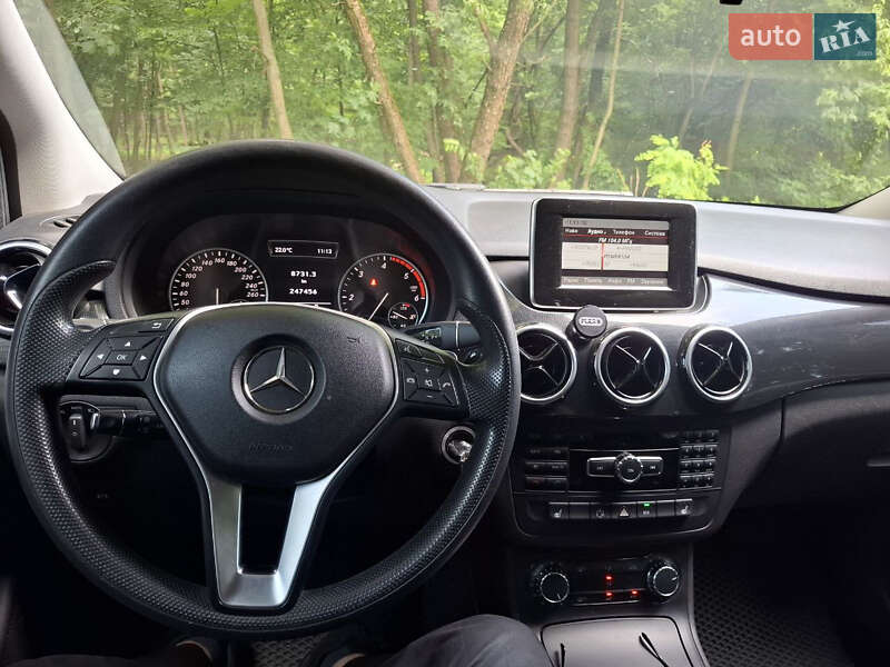 Хэтчбек Mercedes-Benz B-Class 2012 в Киеве