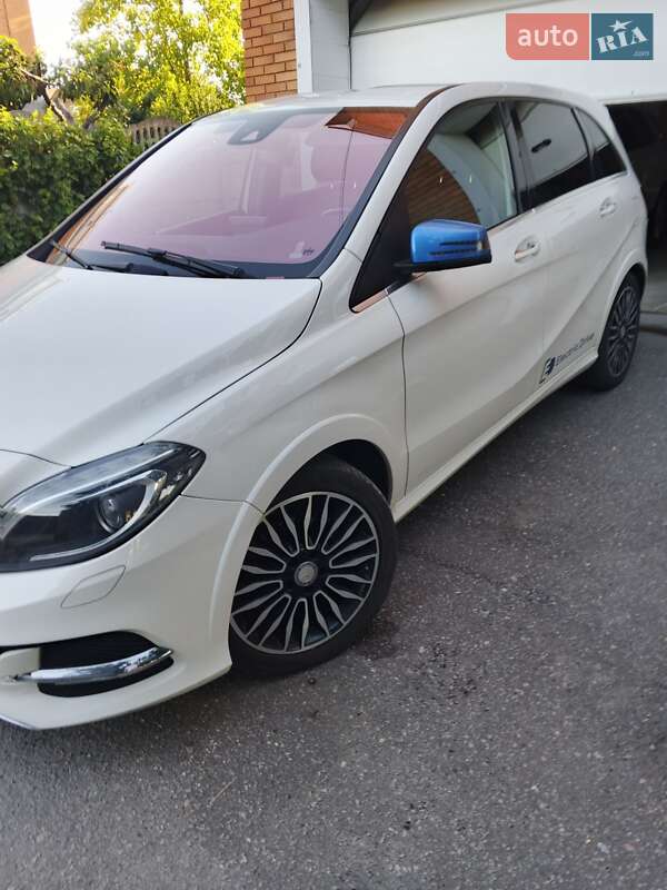 Хэтчбек Mercedes-Benz B-Class 2015 в Полтаве