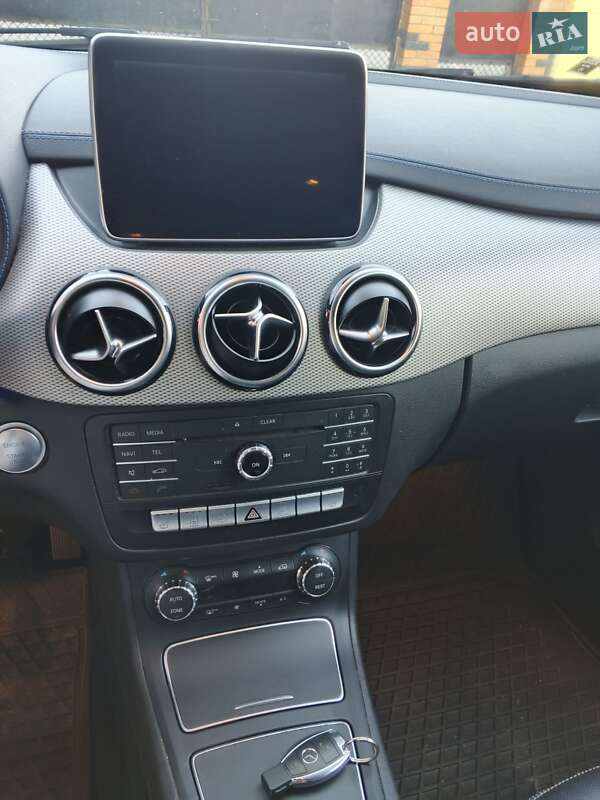 Хэтчбек Mercedes-Benz B-Class 2015 в Полтаве