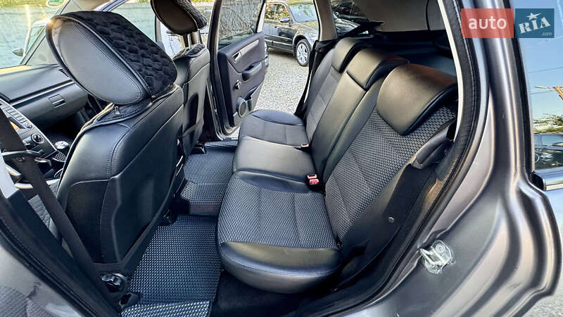 Хэтчбек Mercedes-Benz B-Class 2011 в Ивано-Франковске