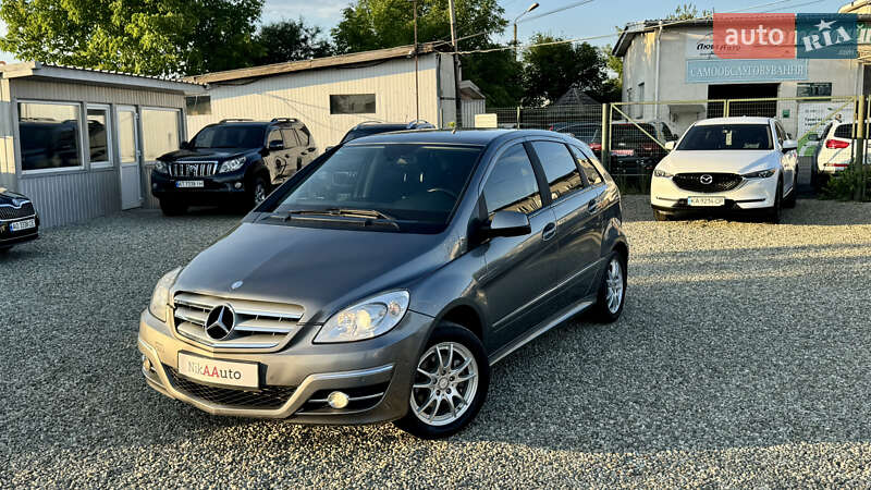 Хэтчбек Mercedes-Benz B-Class 2011 в Ивано-Франковске