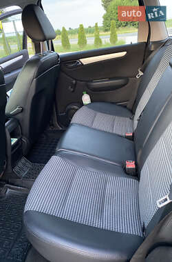 Хэтчбек Mercedes-Benz B-Class 2006 в 