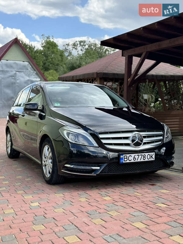 Mercedes-Benz B-Class 2013