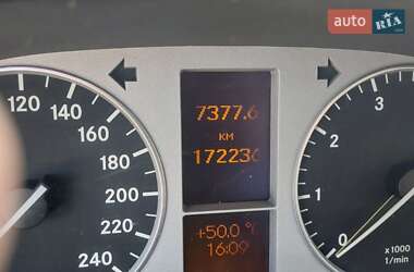 Хэтчбек Mercedes-Benz B-Class 2009 в 