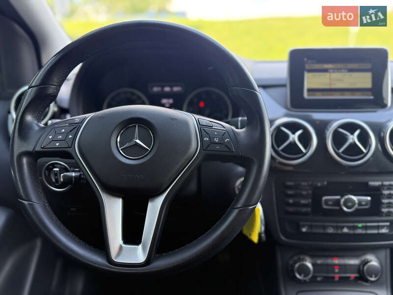 Хэтчбек Mercedes-Benz B-Class 2012 в Киеве