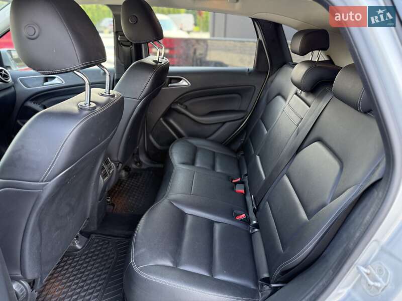 Хэтчбек Mercedes-Benz B-Class 2016 в Городке