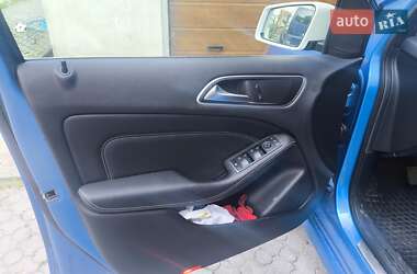 Хэтчбек Mercedes-Benz B-Class 2015 в 
